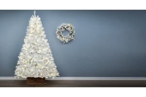 Sparkling White Christmas Tree Decorating Ideas
